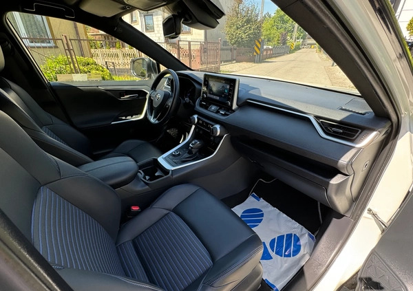 Toyota RAV4 cena 146999 przebieg: 64915, rok produkcji 2019 z Ostrów Mazowiecka małe 781